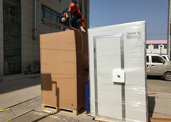 鄱陽(yáng)某食品科技公司采購(gòu)201雙吹感應(yīng)互鎖風(fēng)淋室