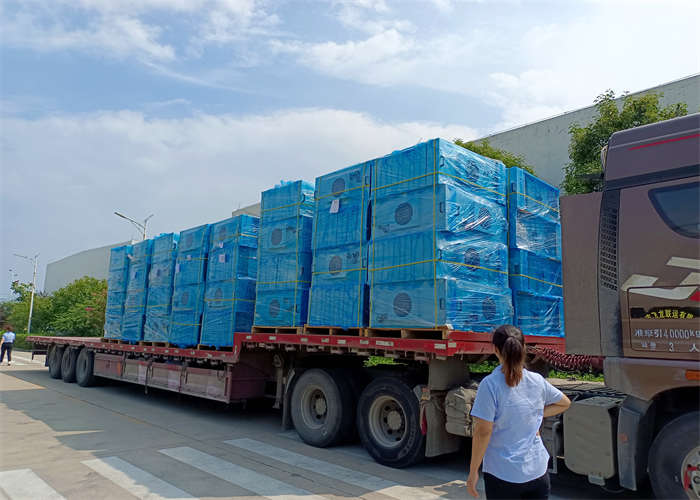 鎮(zhèn)巴縣某屠宰公司采購(gòu)凈化板單吹手動(dòng)風(fēng)淋室