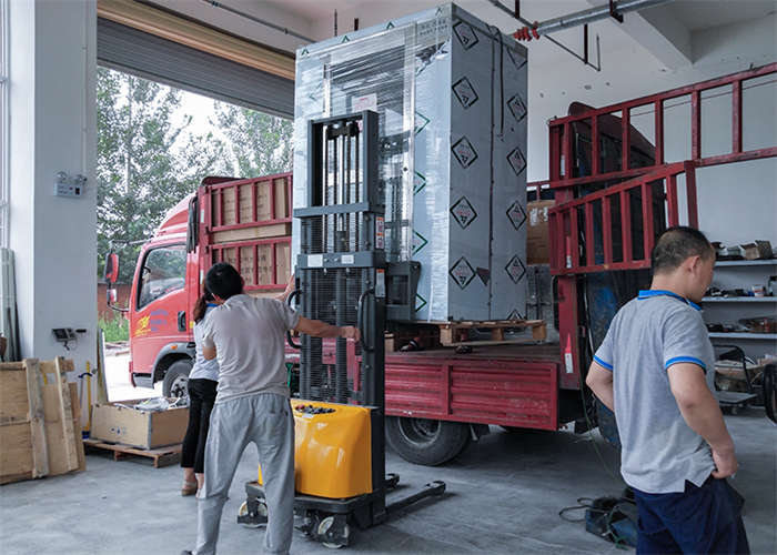 漳浦某裝飾公司采購(gòu)304雙吹感應(yīng)互鎖風(fēng)淋室